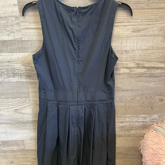 THEORY Calyxa Navy Pleated Dress Sz 2 - Picture 5 of 5